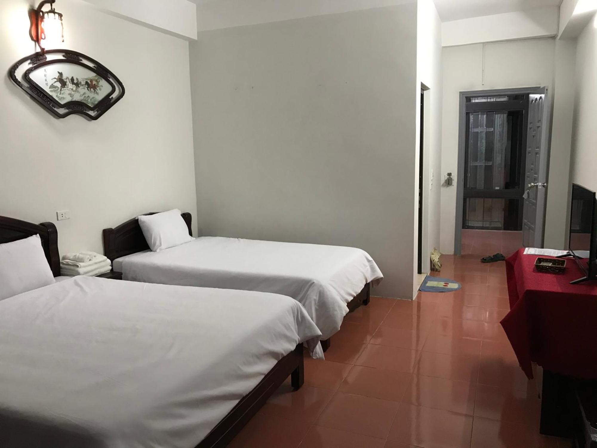 Anh Anh Hotel Bac Ha  Bagian luar foto
