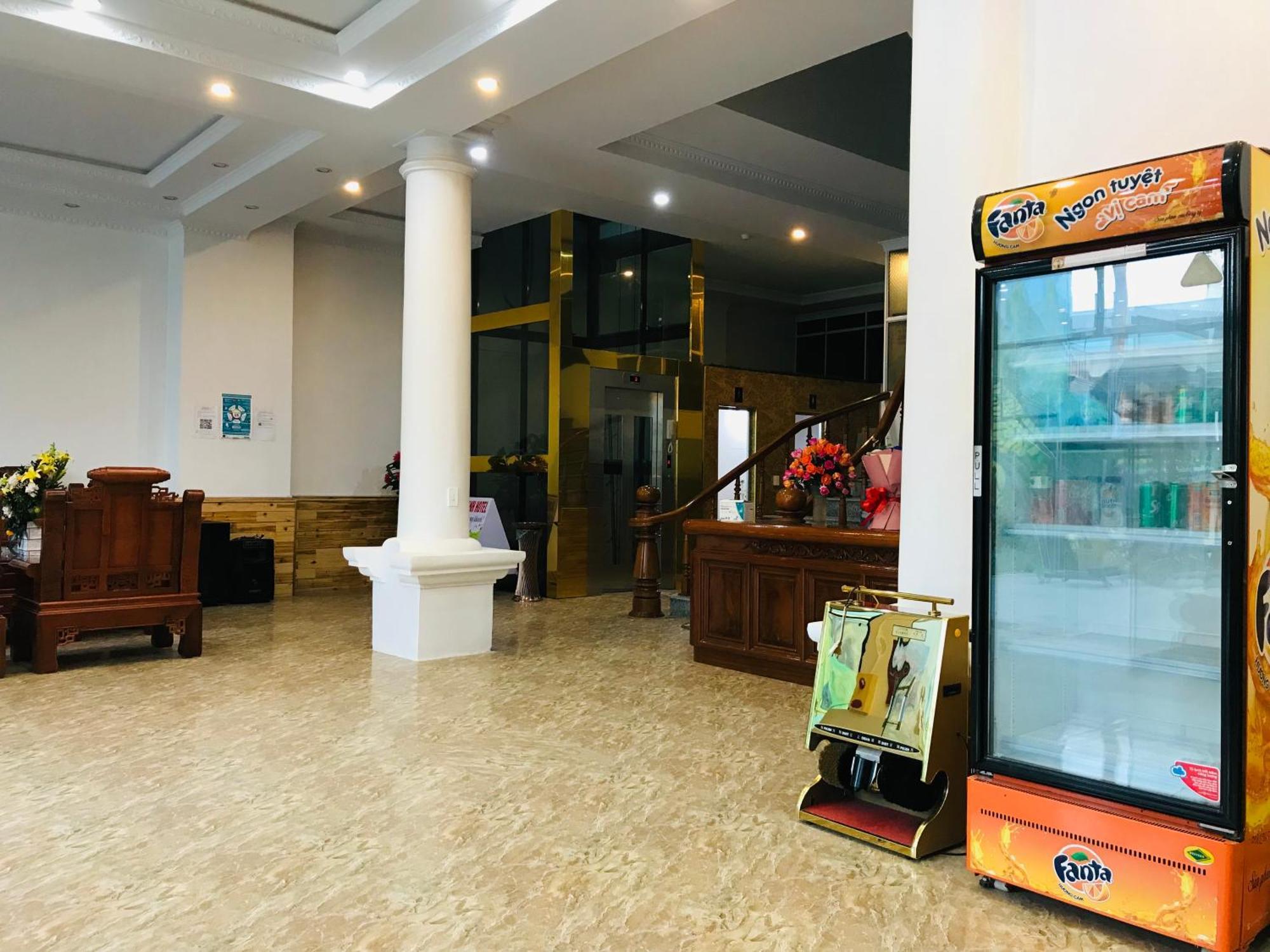 Anh Anh Hotel Bac Ha  Bagian luar foto