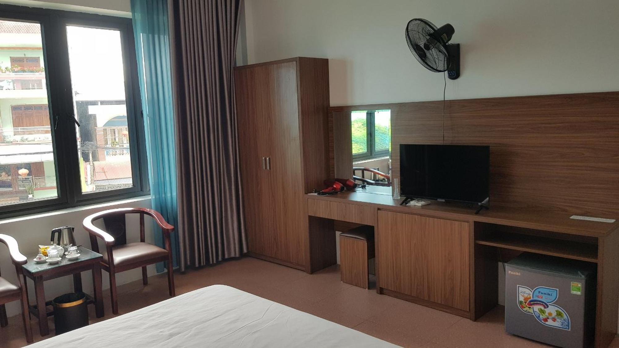 Anh Anh Hotel Bac Ha  Bagian luar foto