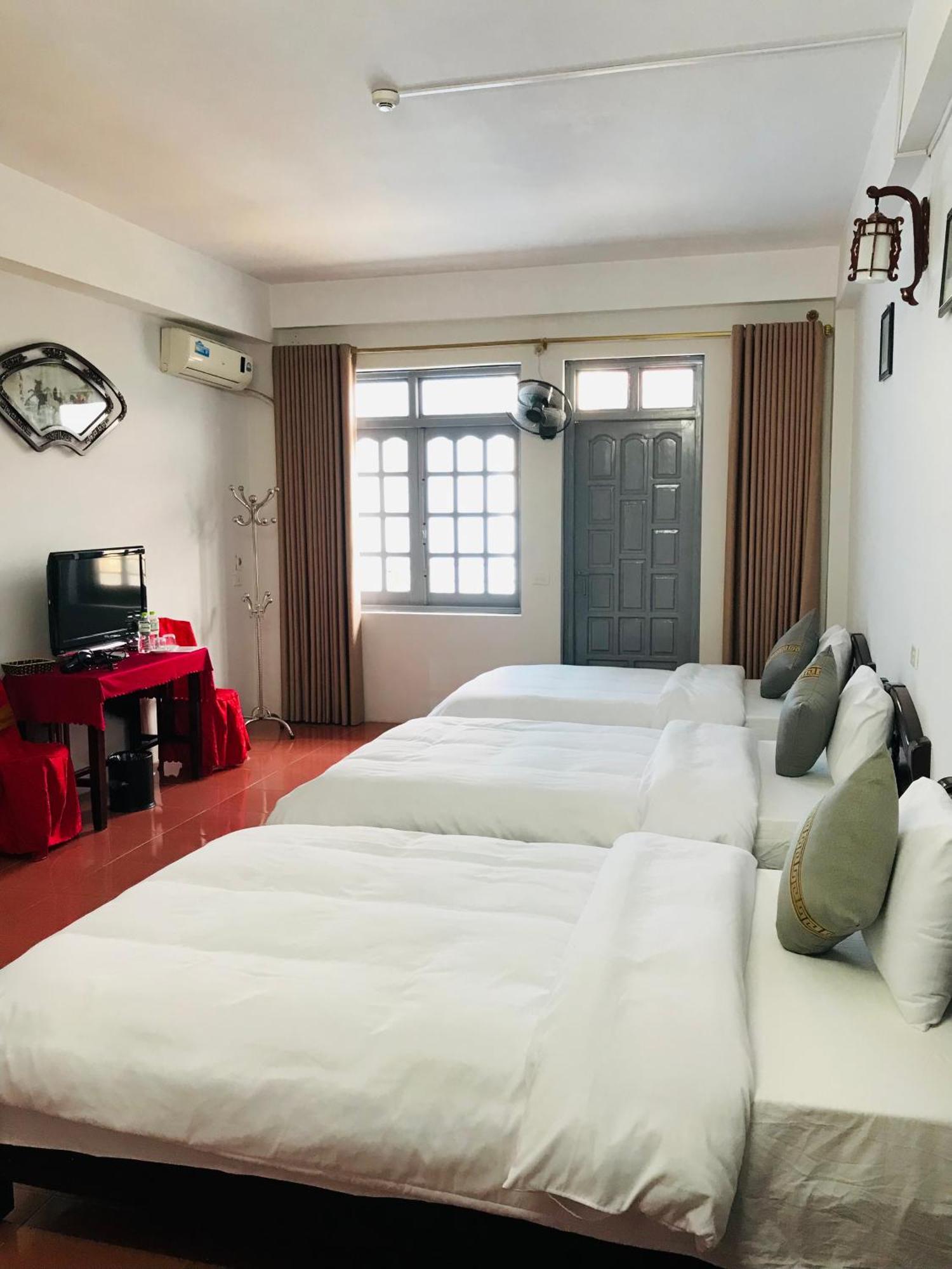 Anh Anh Hotel Bac Ha  Bagian luar foto