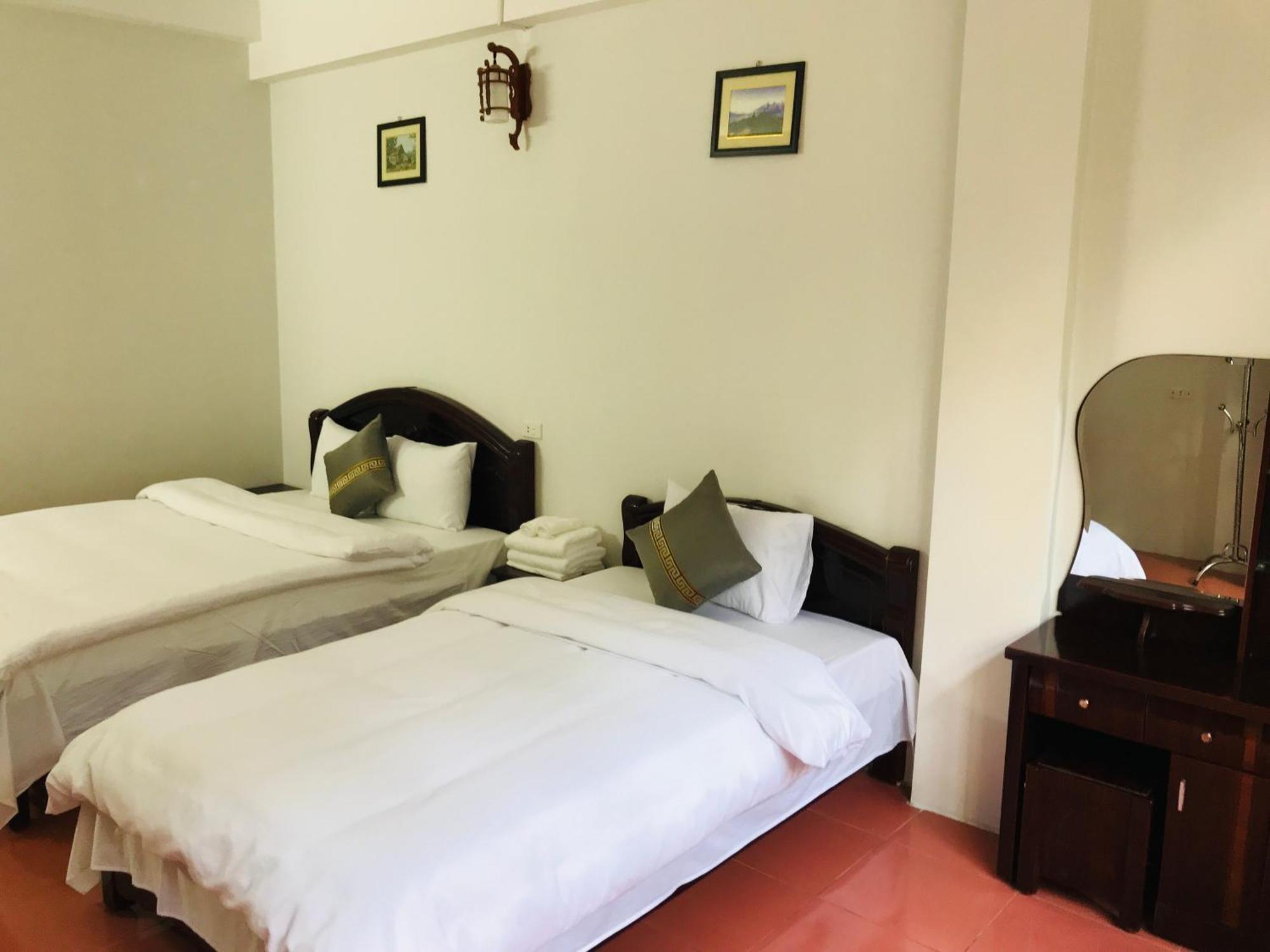 Anh Anh Hotel Bac Ha  Bagian luar foto