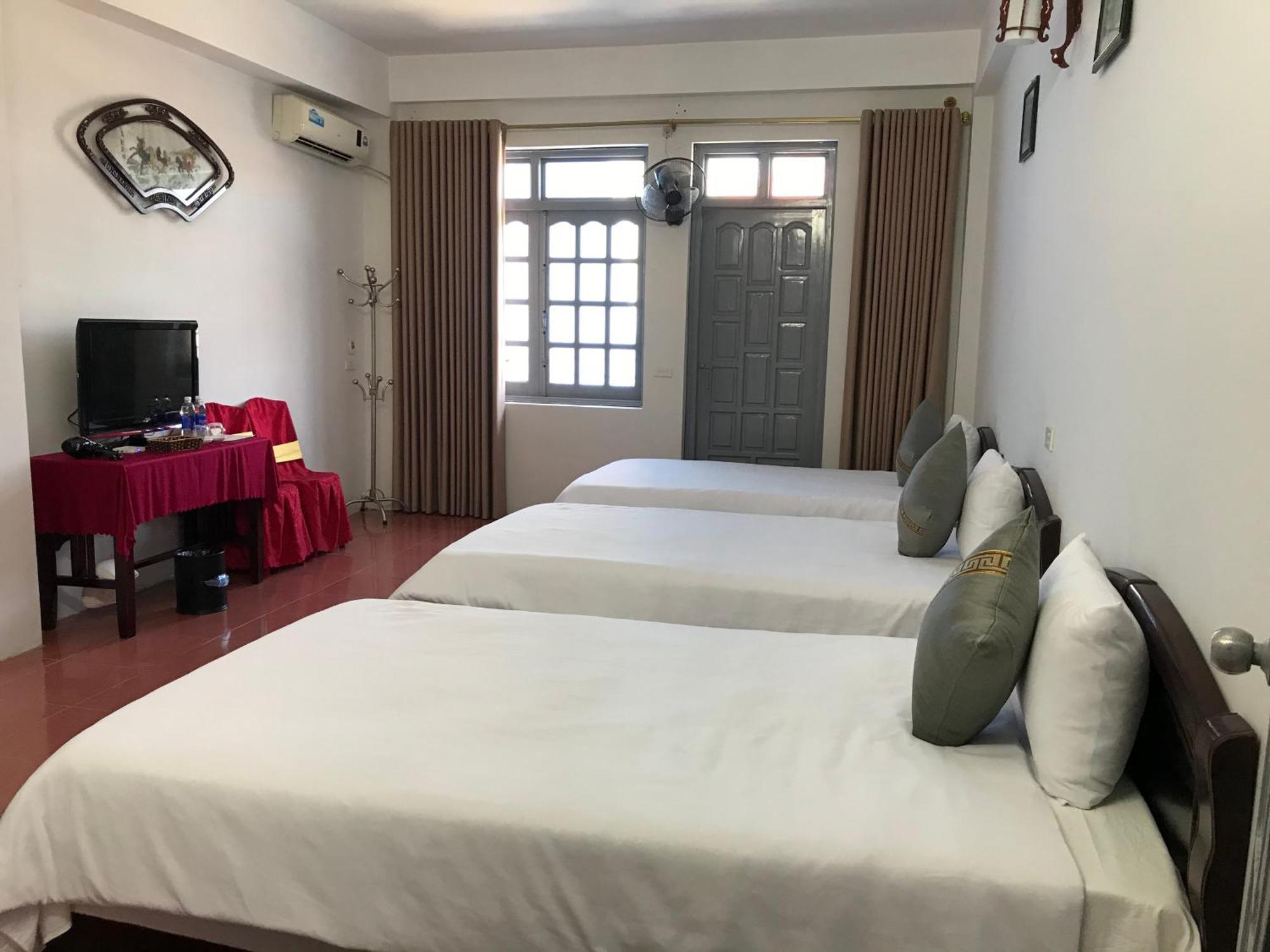 Anh Anh Hotel Bac Ha  Bagian luar foto