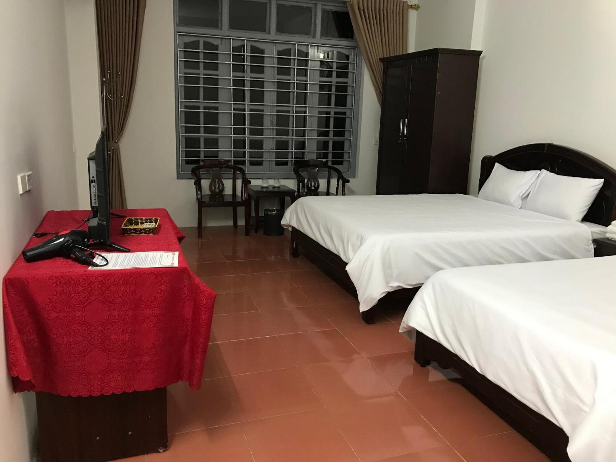 Anh Anh Hotel Bac Ha  Bagian luar foto