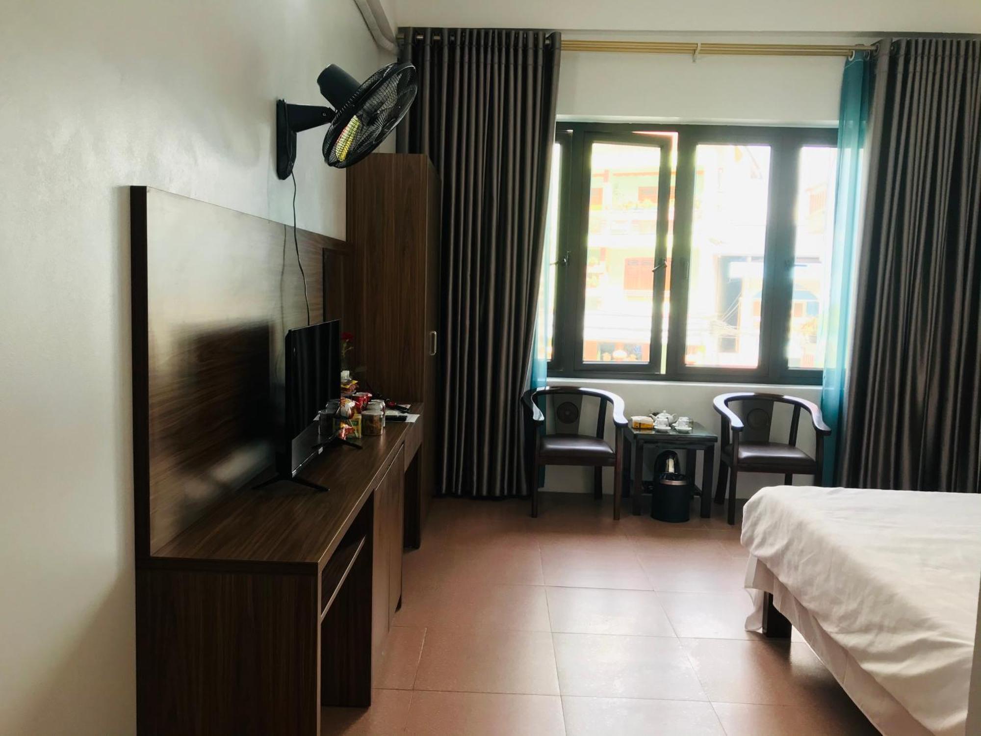 Anh Anh Hotel Bac Ha  Bagian luar foto